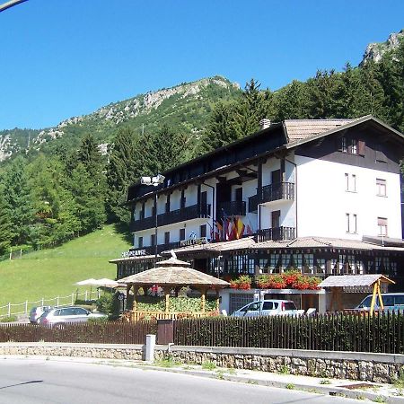 Hotel Pineta Castione della Presolana Zewnętrze zdjęcie