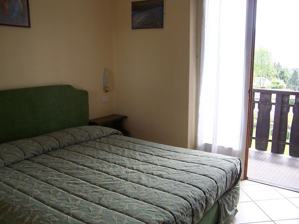 Hotel Pineta Castione della Presolana Pokój zdjęcie
