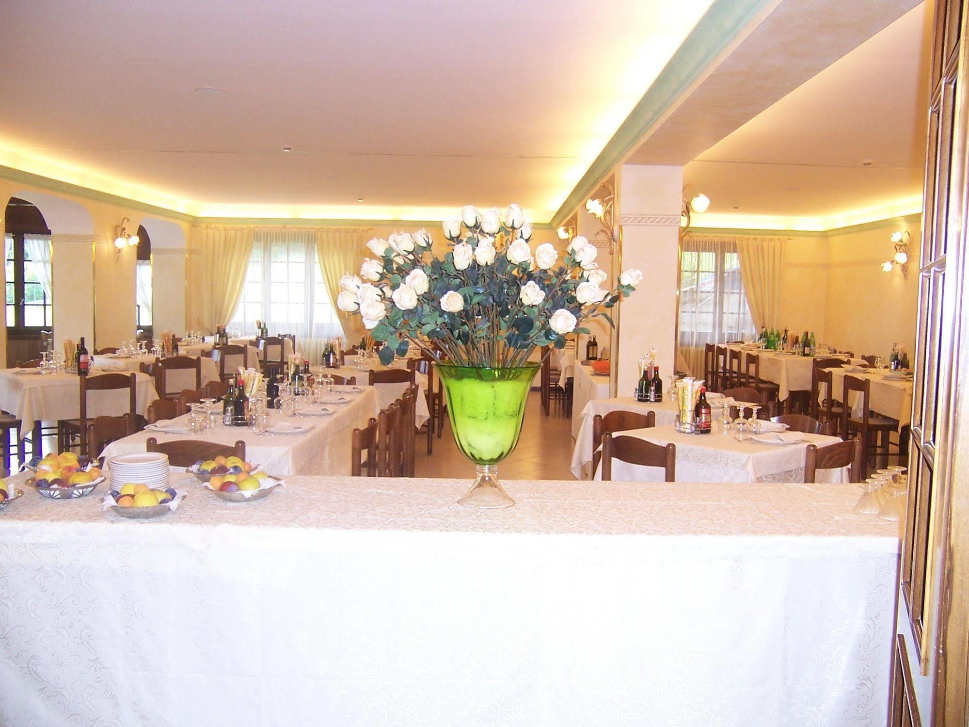 Hotel Pineta Castione della Presolana Zewnętrze zdjęcie